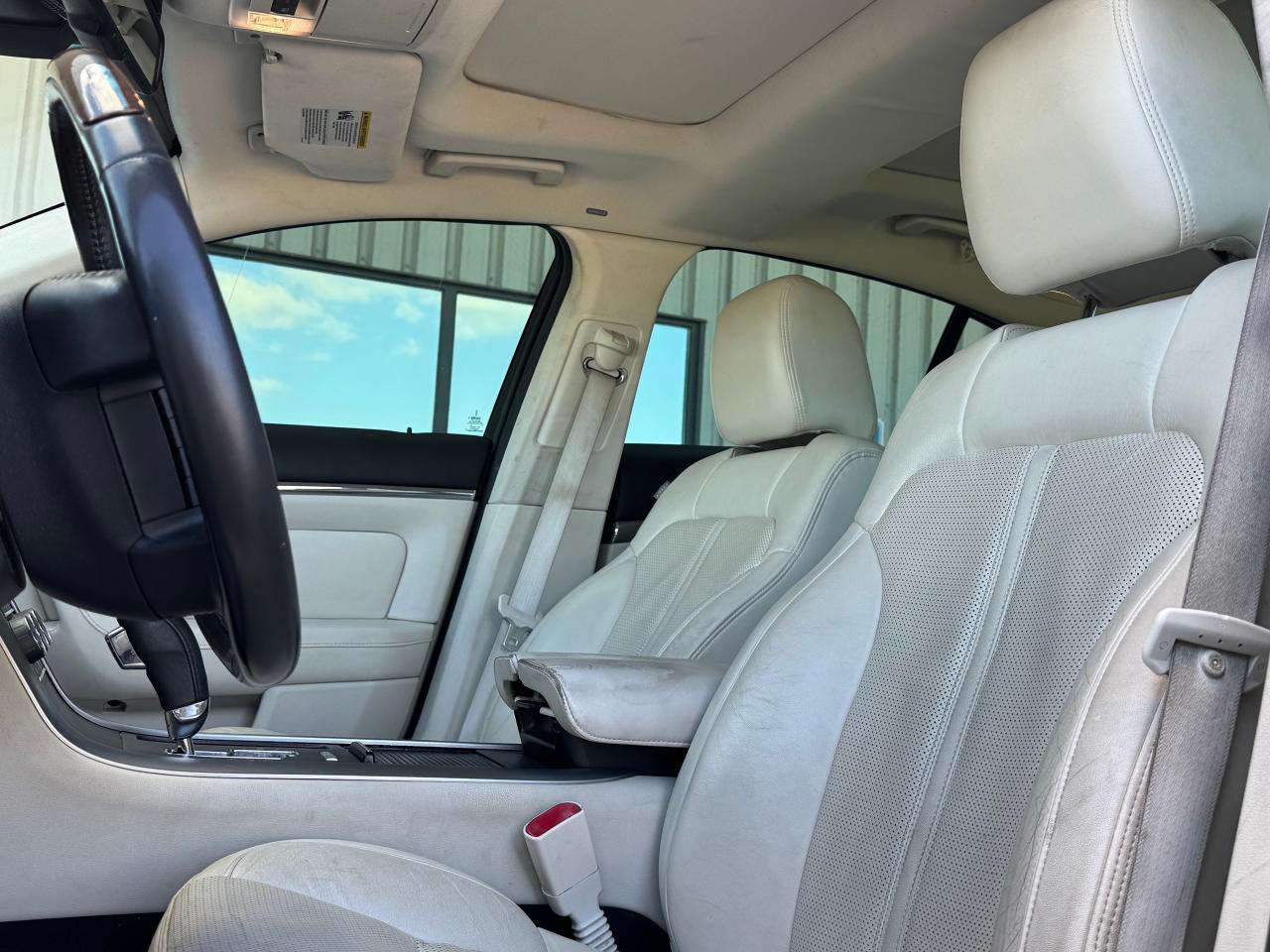 2009 Lincoln MKS AWD **CLEAN CARFAX** - Photo #29