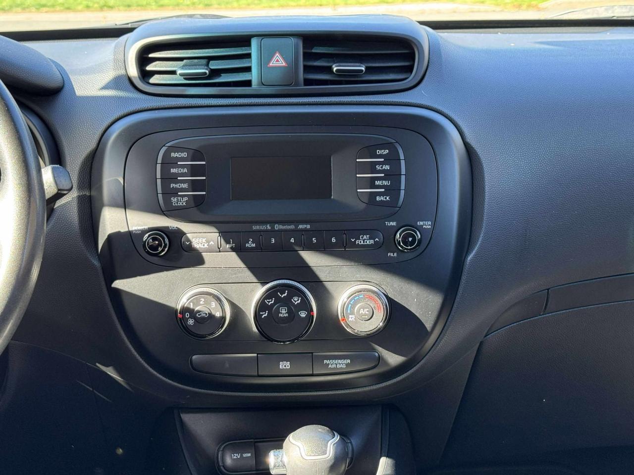 2014 Kia Soul LX - Photo #15