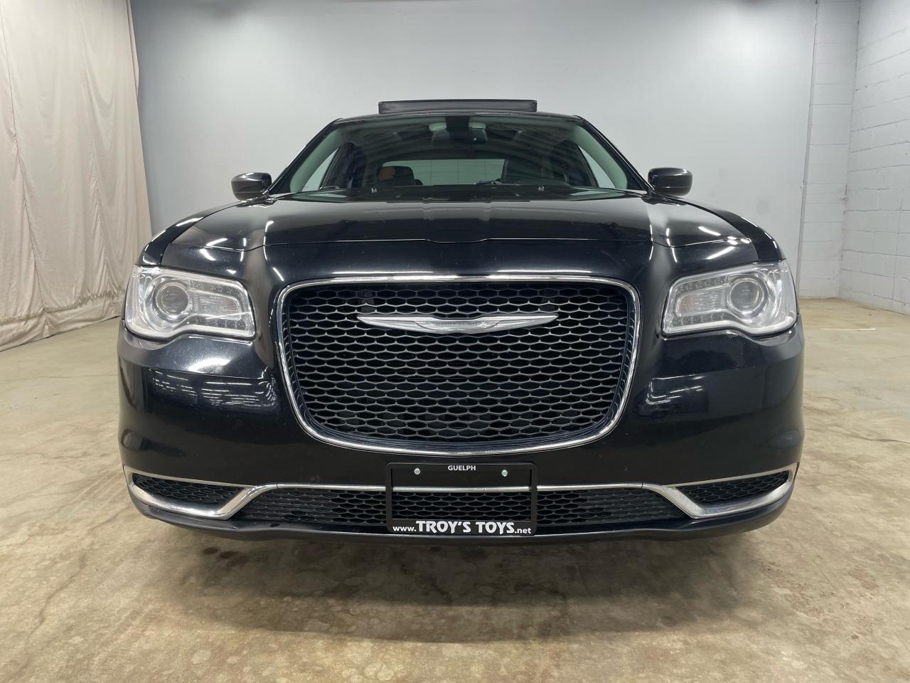 2015 Chrysler 300 Touring  Photo2