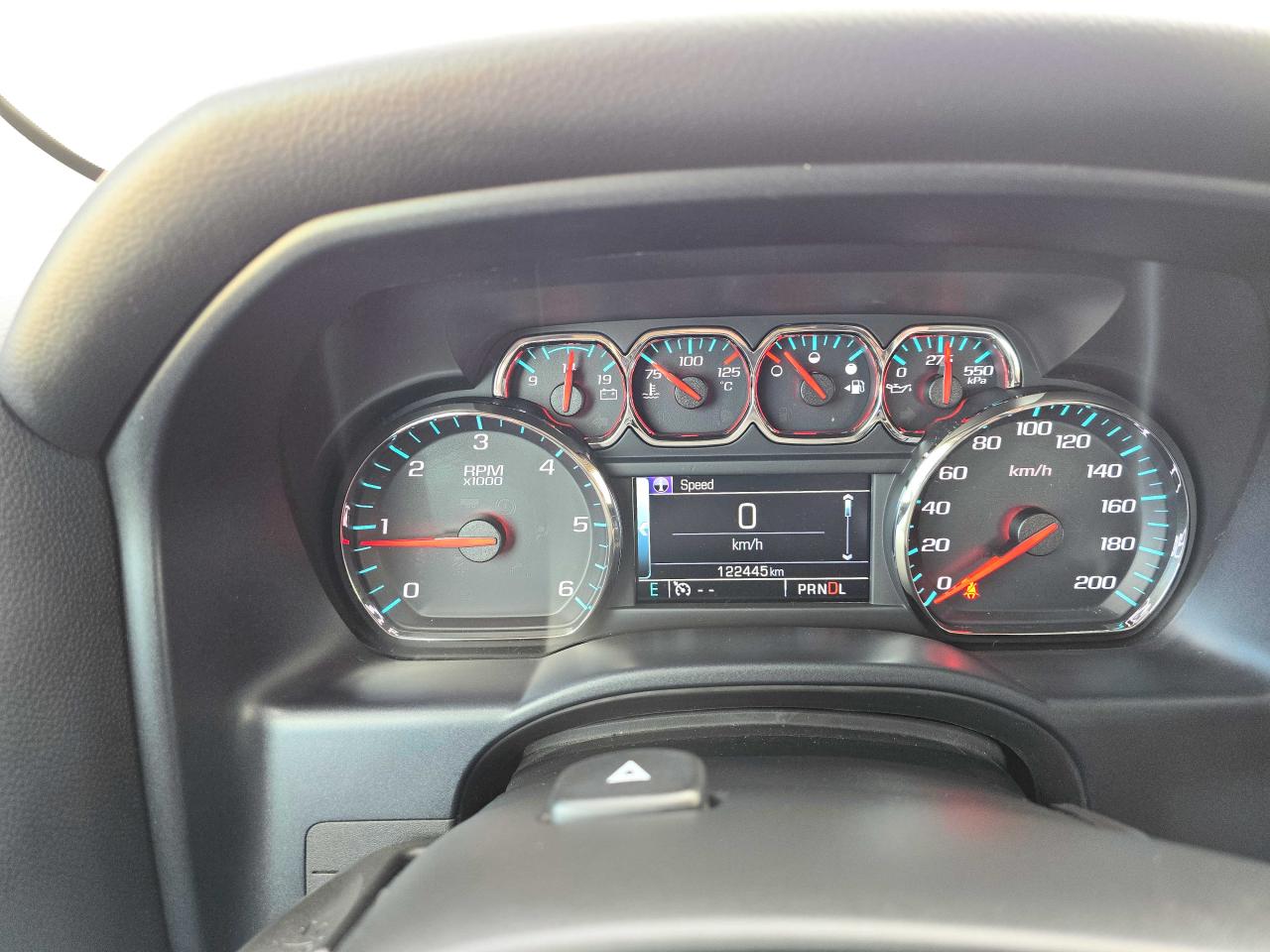 2017 Chevrolet Silverado 1500 LT Crew 122,445 KM 5.3 L V-8 - Photo #9