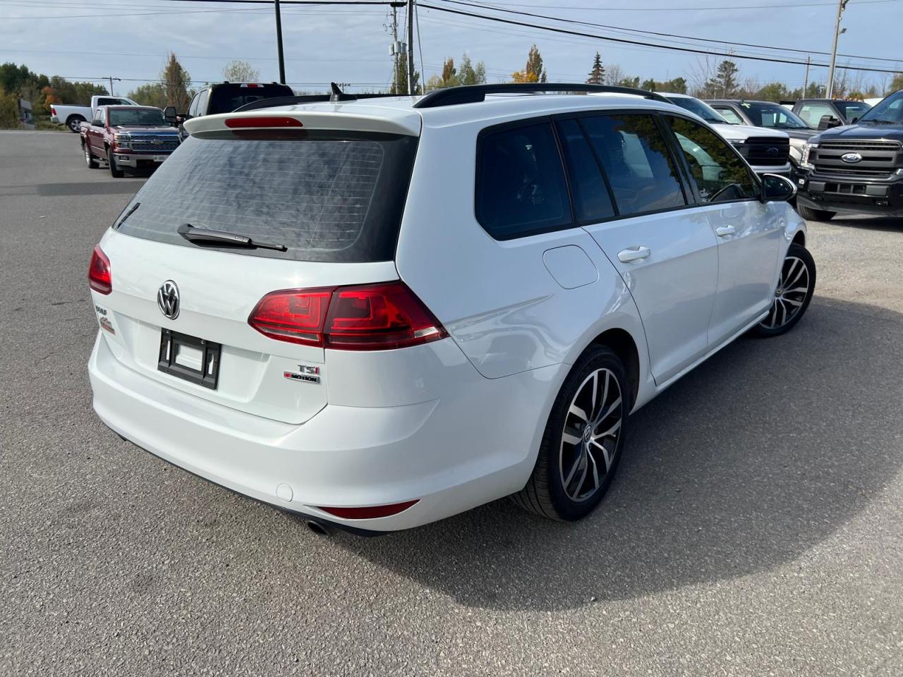 2017 Volkswagen Golf SportWagen 4dr DSG 1.8 TSI Highline 4MOTION - Photo #4