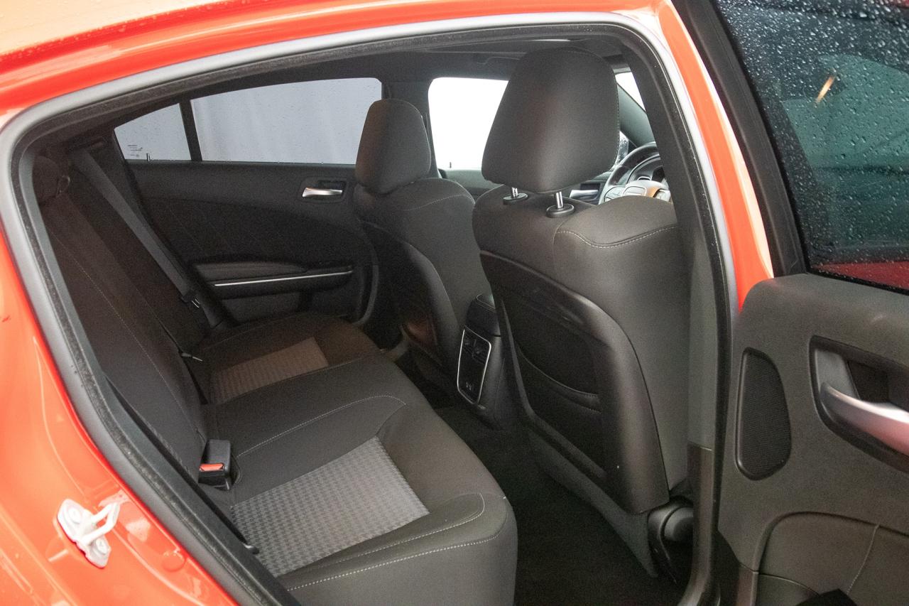 2023 Dodge Charger R/T  Photo5