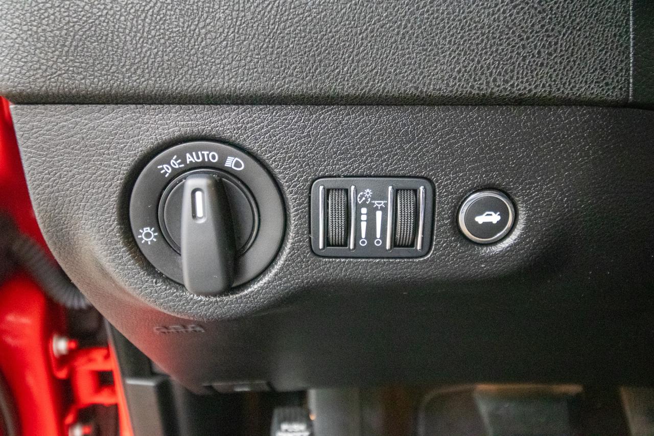 2023 Dodge Charger R/T  Photo5