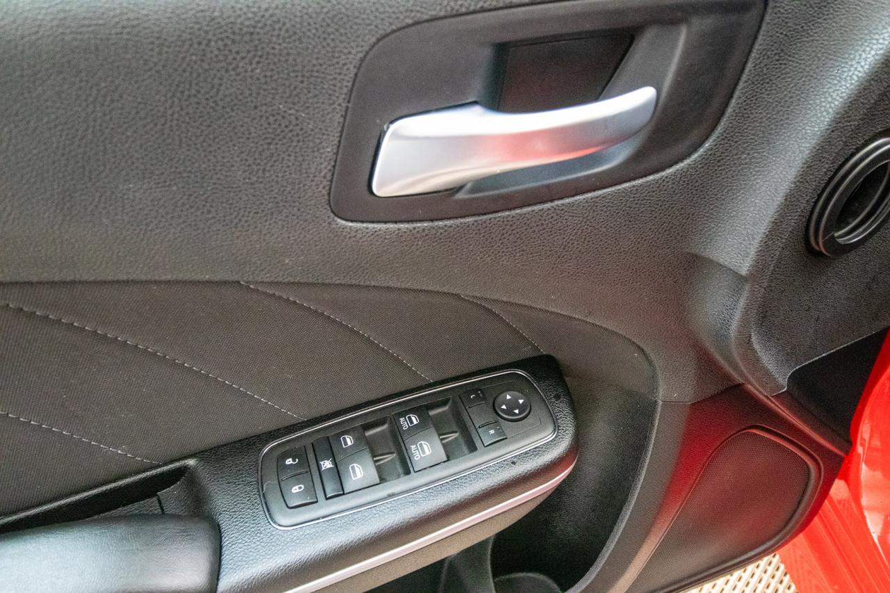 2023 Dodge Charger R/T  Photo5