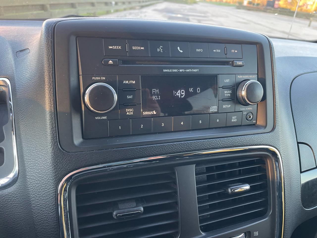 2014 Dodge Grand Caravan SXT - Photo #13