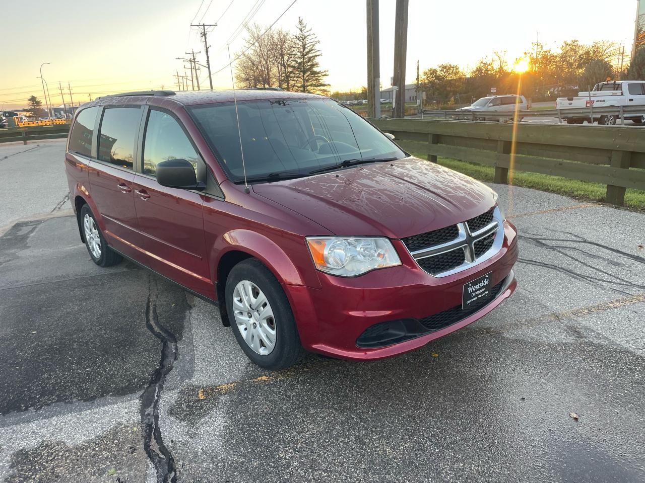 2014 Dodge Grand Caravan SXT - Photo #3