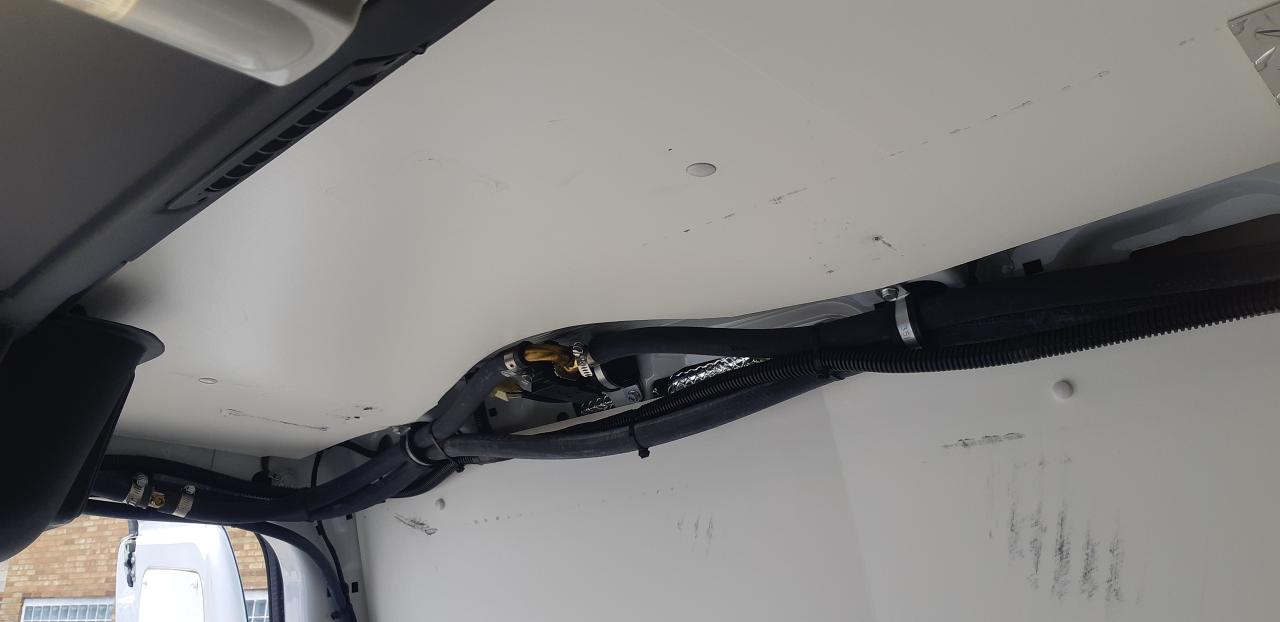 2018 Mercedes-Benz Sprinter 2500 High Roof 170 EXT - Photo #12