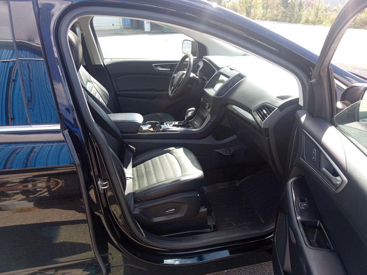2018 Ford Edge SEL - Photo #12