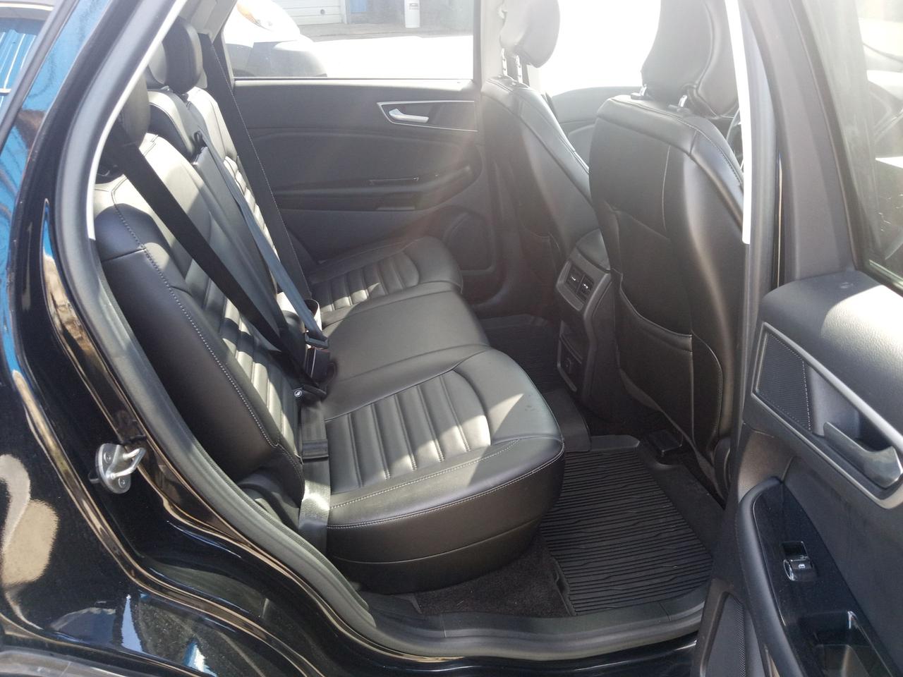 2018 Ford Edge SEL Photo