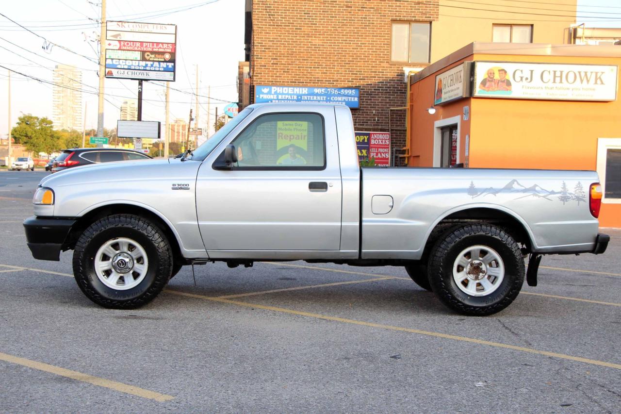 2004 Mazda B-Series SX - Photo #4