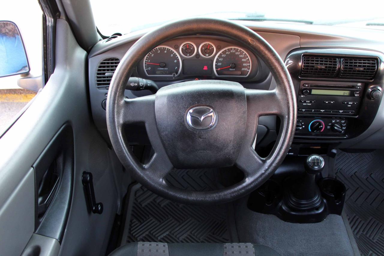 2004 Mazda B-Series SX - Photo #20