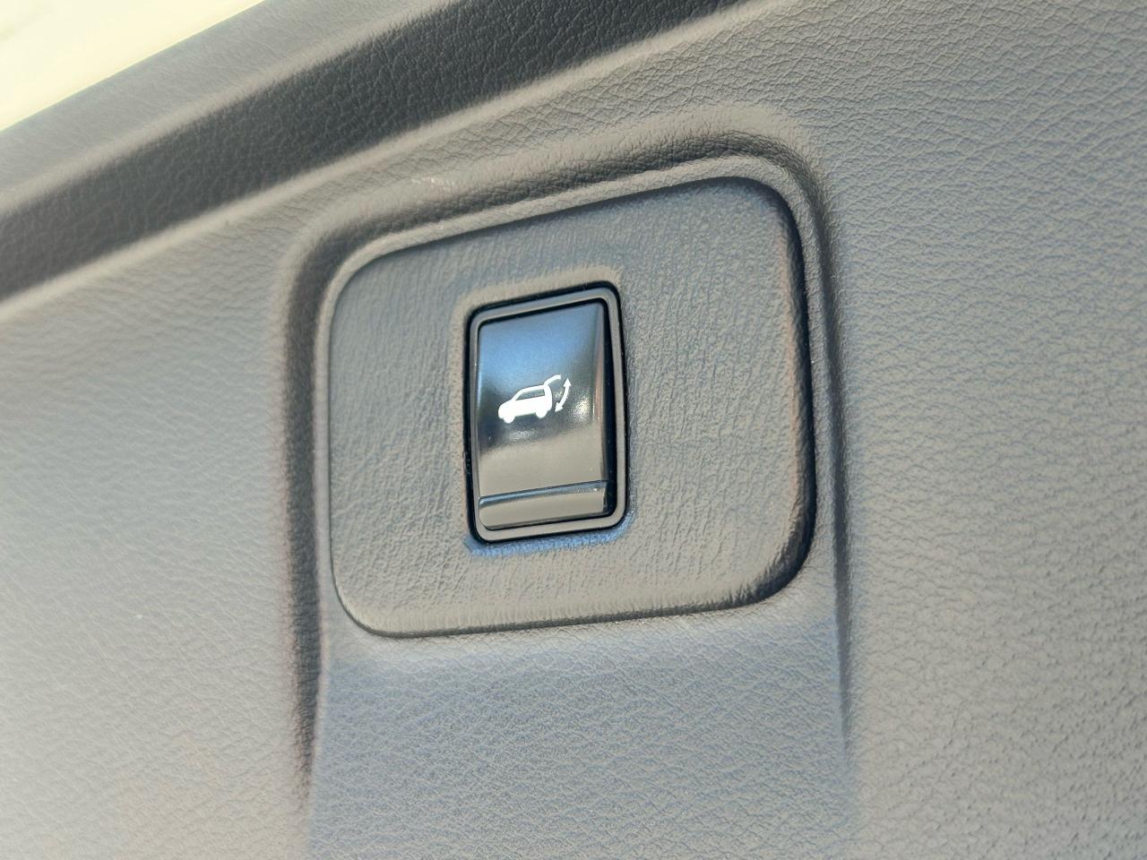 2016 Nissan Murano SL - Photo #19