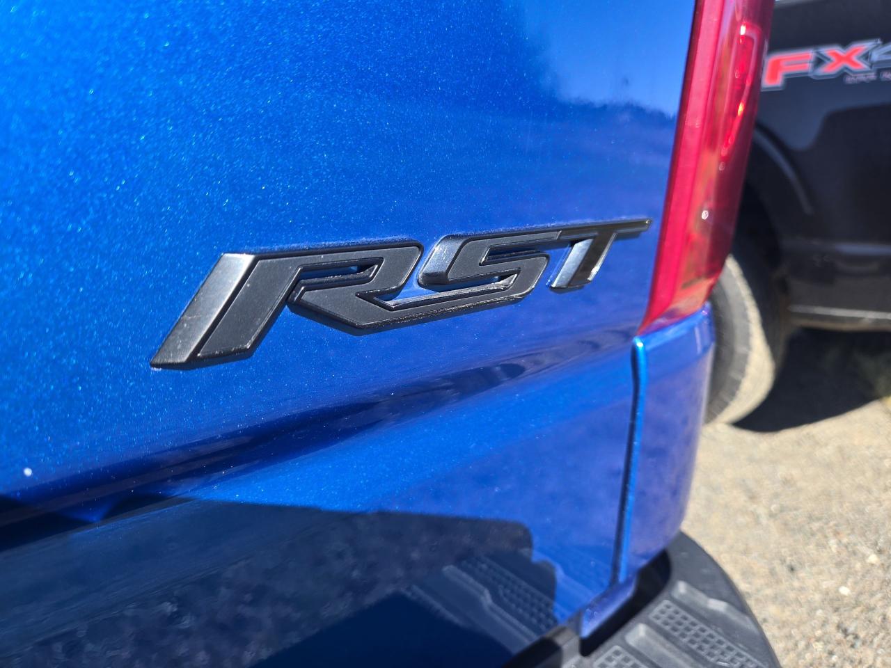 1759949239