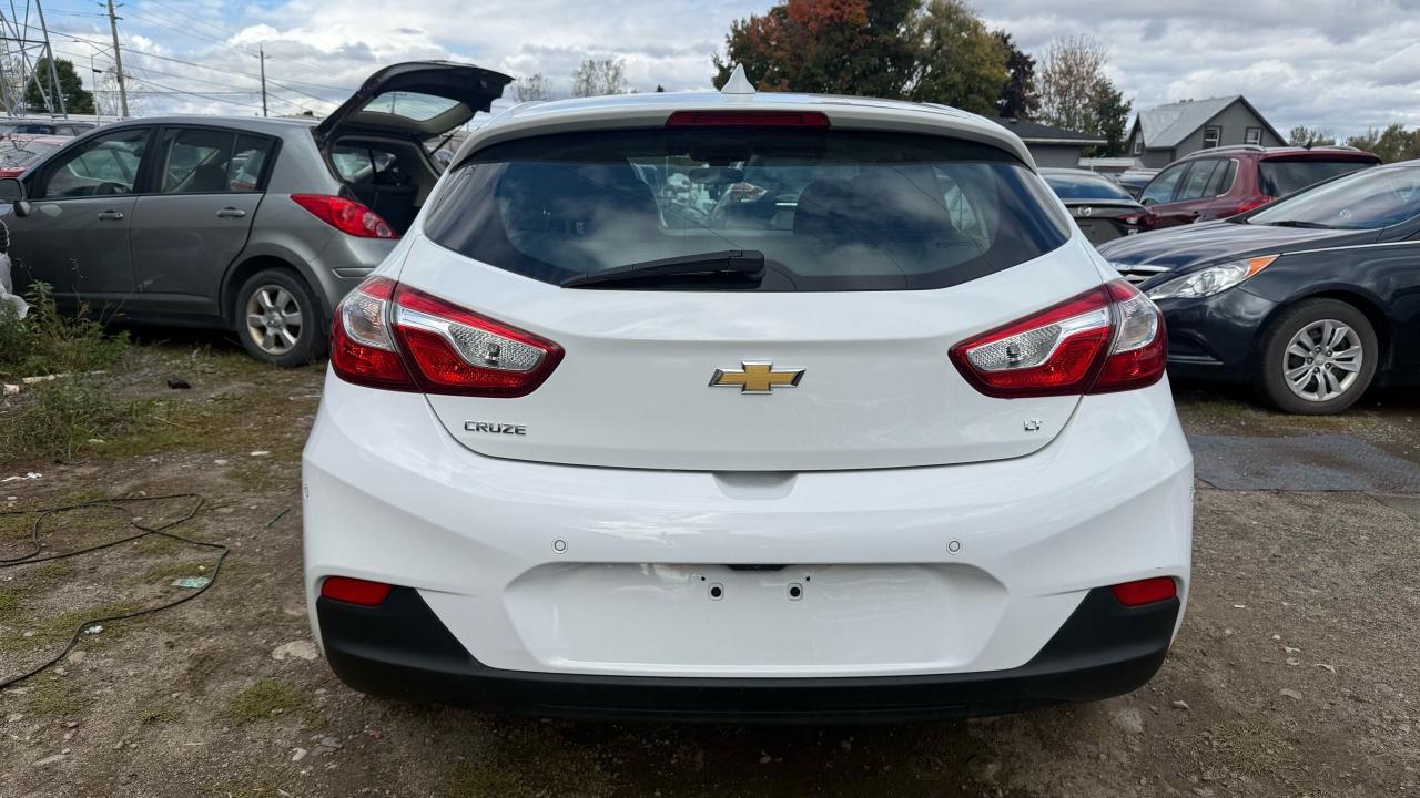 2017 Chevrolet Cruze LT - Photo #4