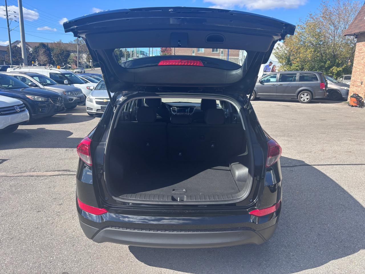2018 Hyundai Tucson AWD HEATED SEATS BACKUP CAM! - Photo #9