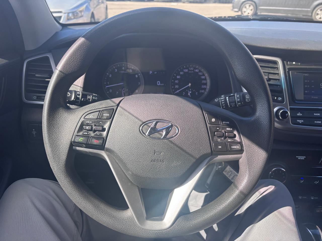 2018 Hyundai Tucson AWD HEATED SEATS BACKUP CAM! - Photo #17