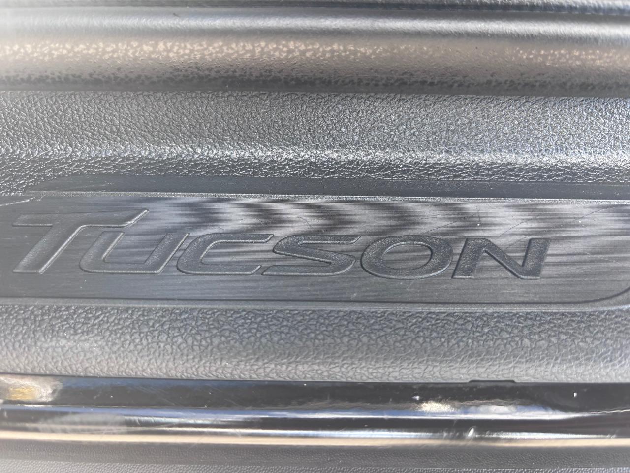 2018 Hyundai Tucson AWD HEATED SEATS BACKUP CAM! - Photo #14