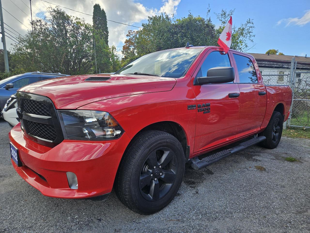 2022 RAM 1500 Classic EXPRESS - Photo #2