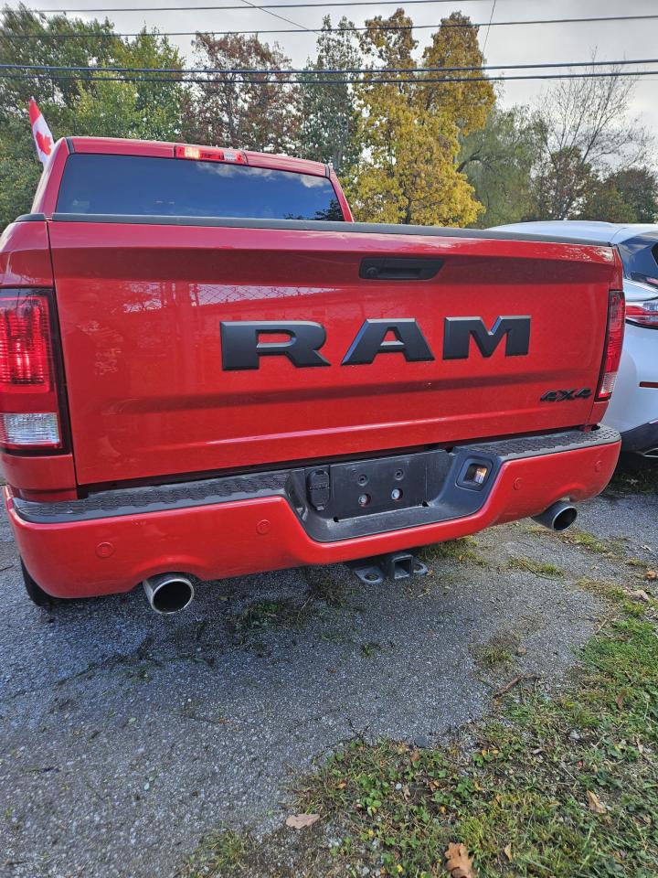 2022 RAM 1500 Classic EXPRESS - Photo #5