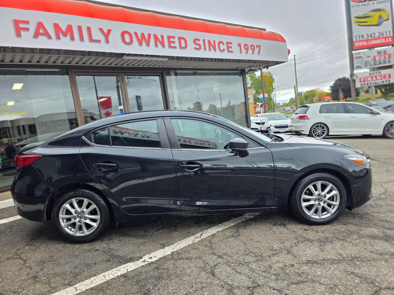 2018 Mazda MAZDA3 GS Sunroof | BSM | Backup Camera | Heated Steering | Heated Seats Photo