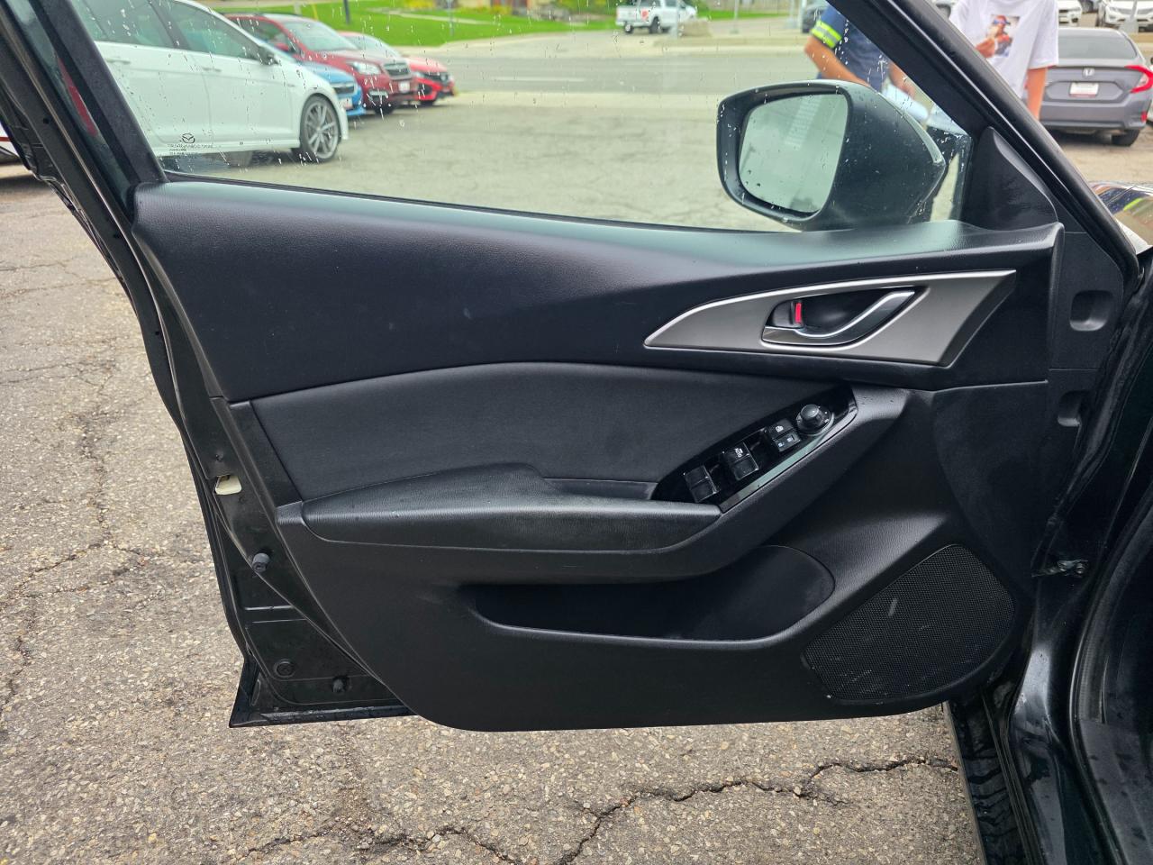 2018 Mazda MAZDA3 GS Sunroof | BSM | Backup Camera | Heated Steering | Heated Seats Photo
