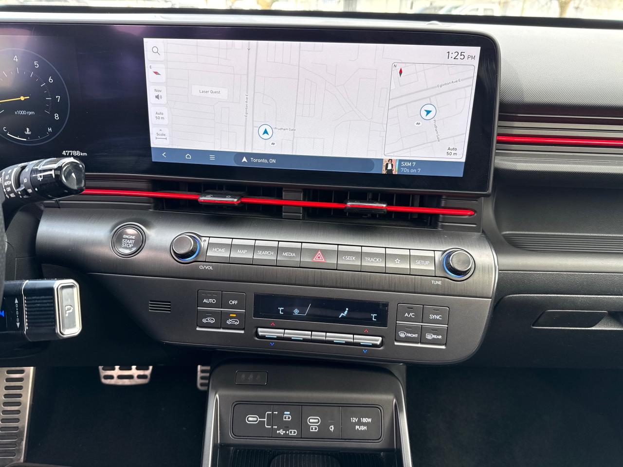 2024 Hyundai KONA 1.6T N Line Ultimate w/Two-Tone Roof Photo