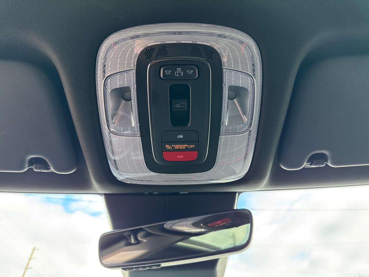 2024 Hyundai KONA 1.6T N Line Ultimate w/Two-Tone Roof Photo