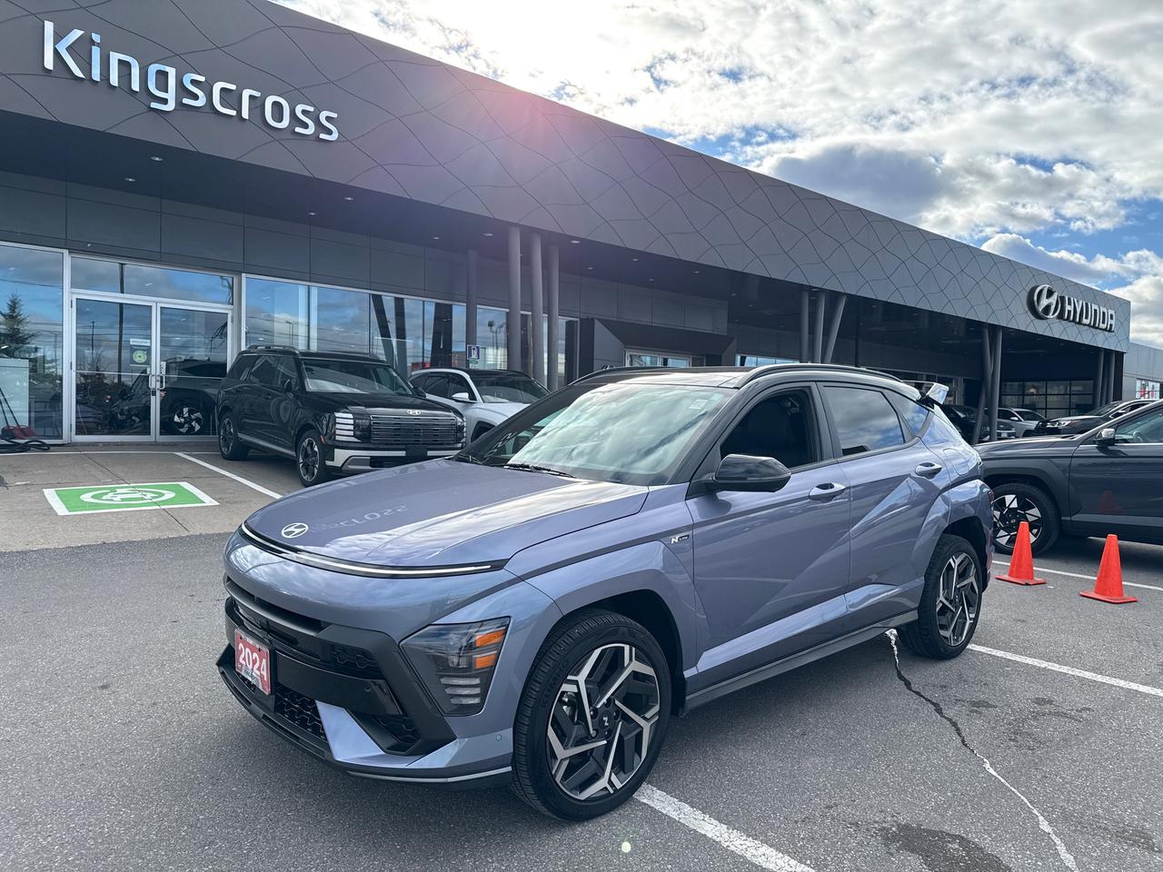 2024 Hyundai KONA 1.6T N Line Ultimate w/Two-Tone Roof Photo