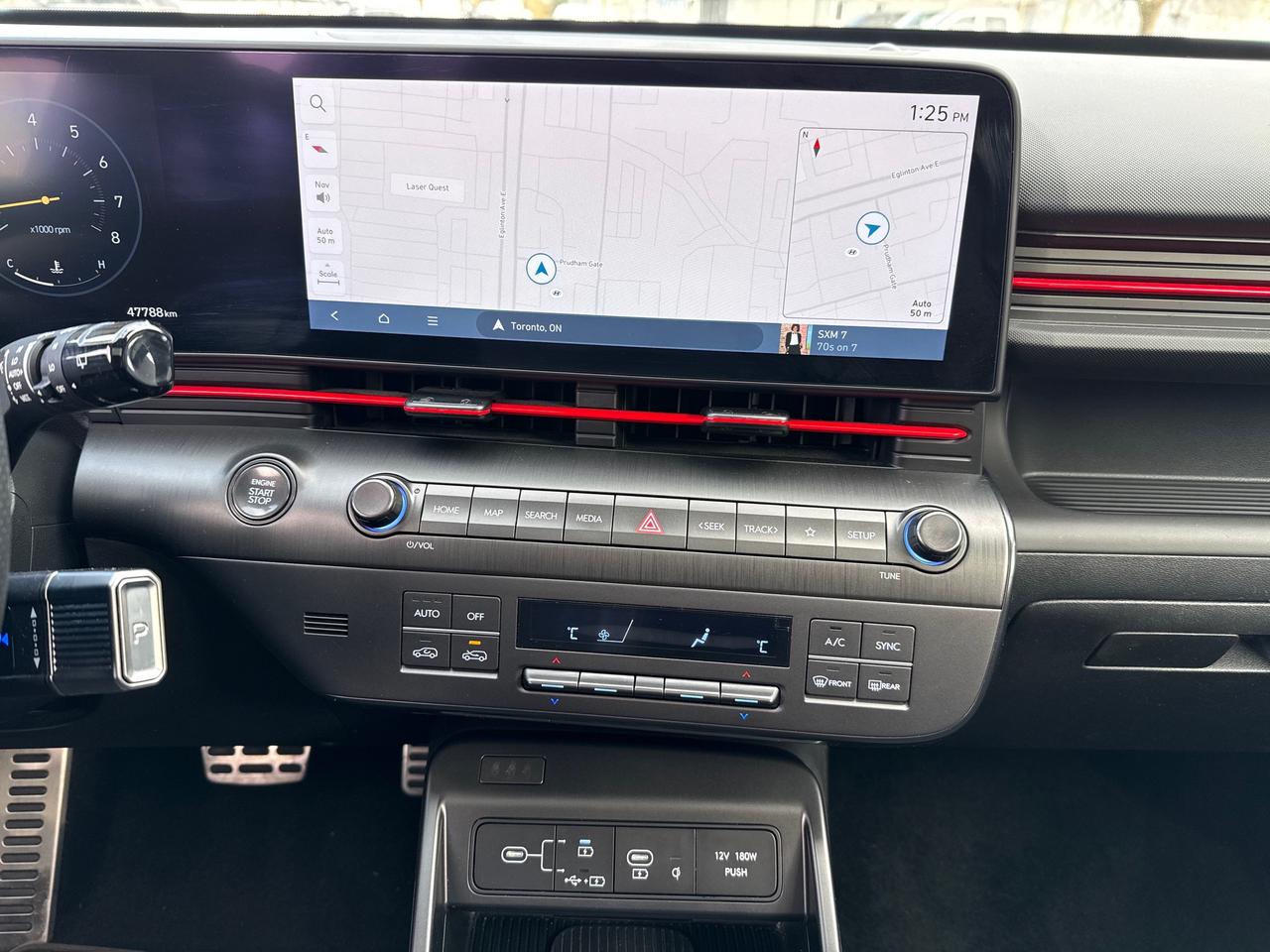 2024 Hyundai KONA 1.6T N Line Ultimate w/Two-Tone Roof Photo