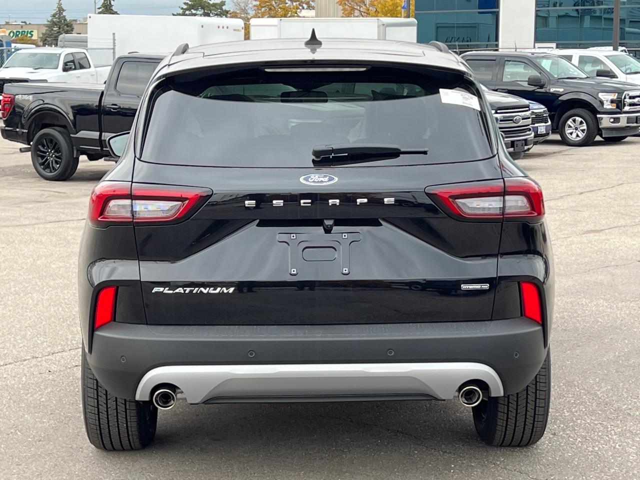 2026 Ford Escape Platinum Photo2