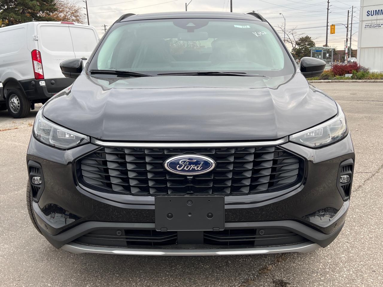 2026 Ford Escape Platinum Photo3