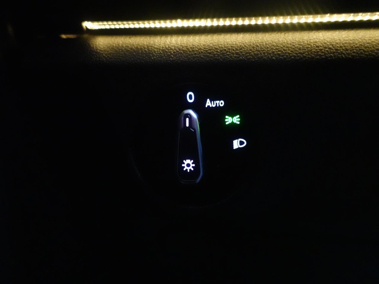 2024 Volkswagen Jetta GLI Nav | Leather | Panoroof | Ambient Light | CarPlay