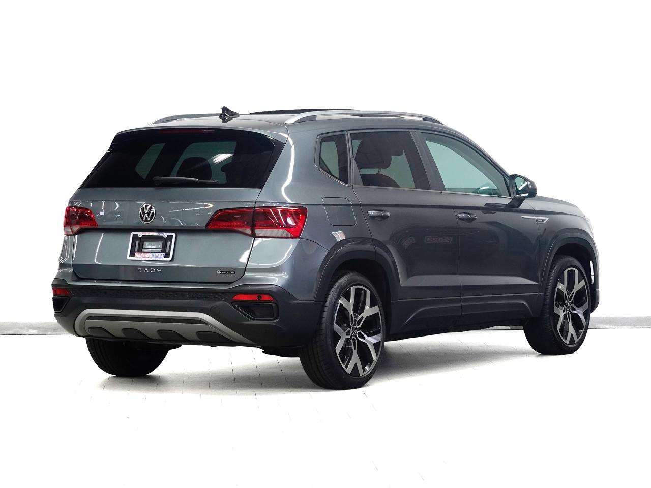 2022 Volkswagen Taos HIGHLINE | AWD | Nav | Leather | Pano roof | BSM