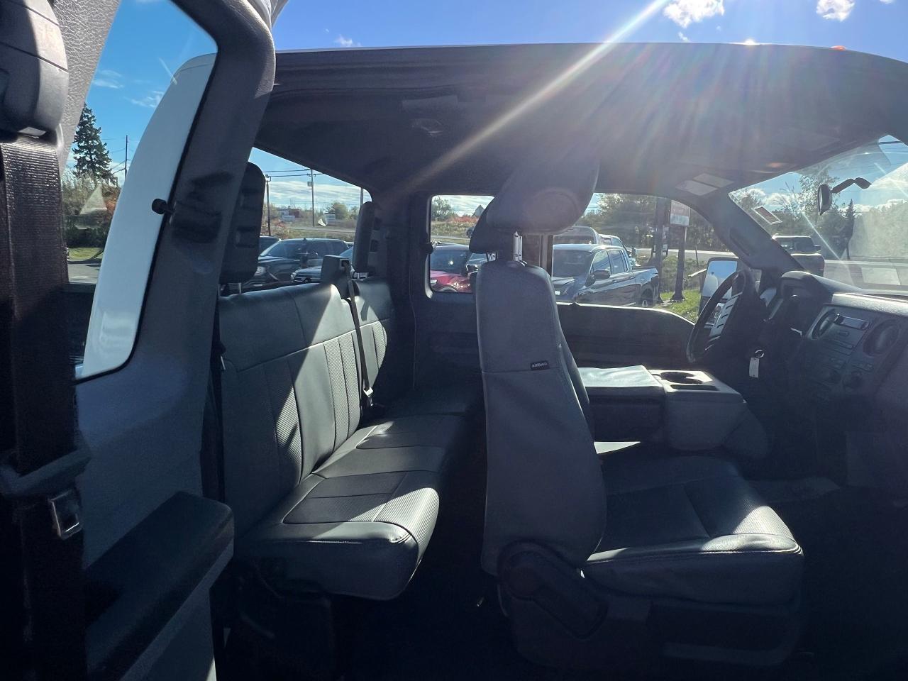 2014 Ford SUPER DUTY F-350 SRW 4WD SuperCab 158" XL - Photo #5