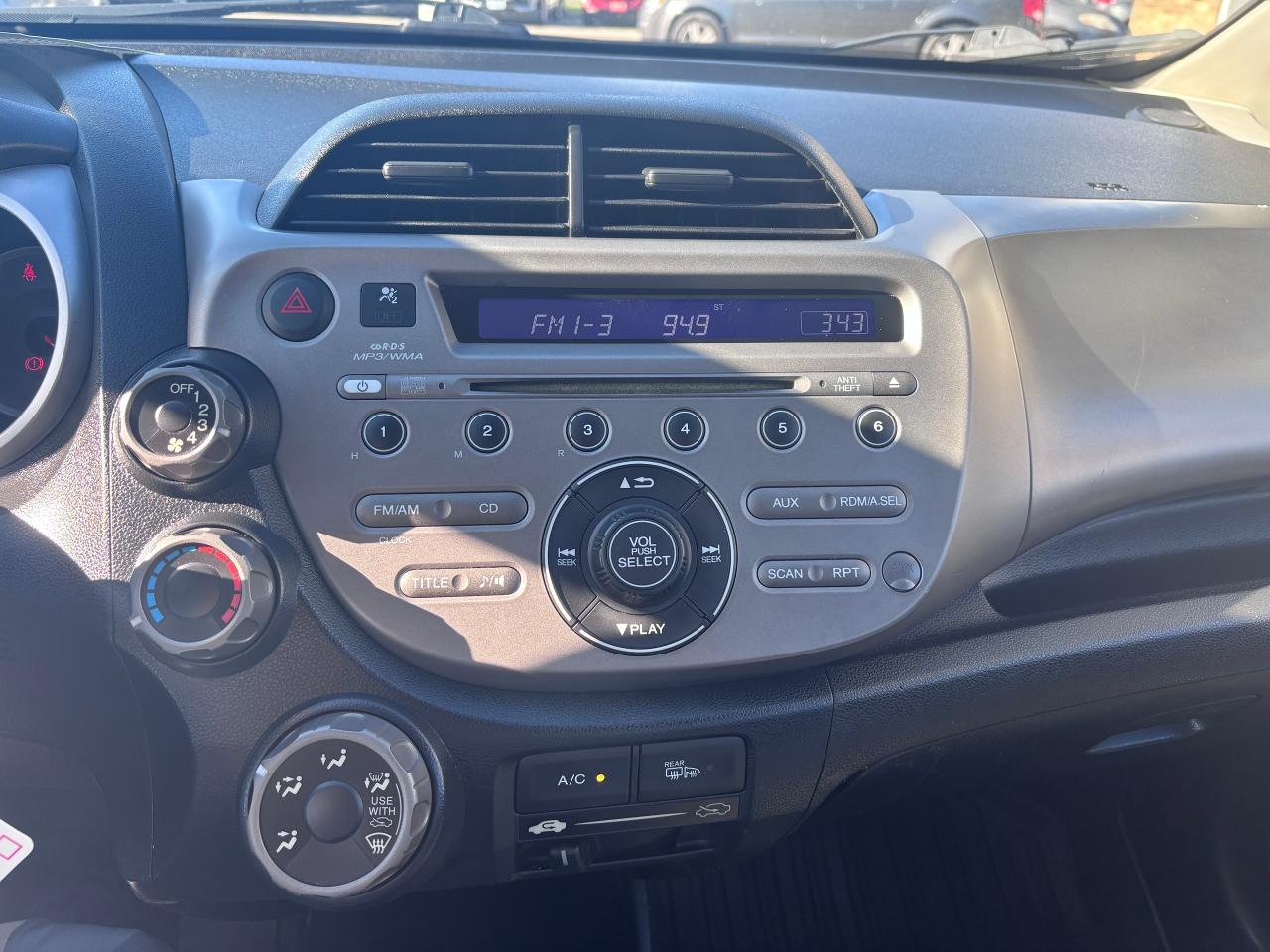 2013 Honda Fit HB Manual Extra Tires! - Photo #18