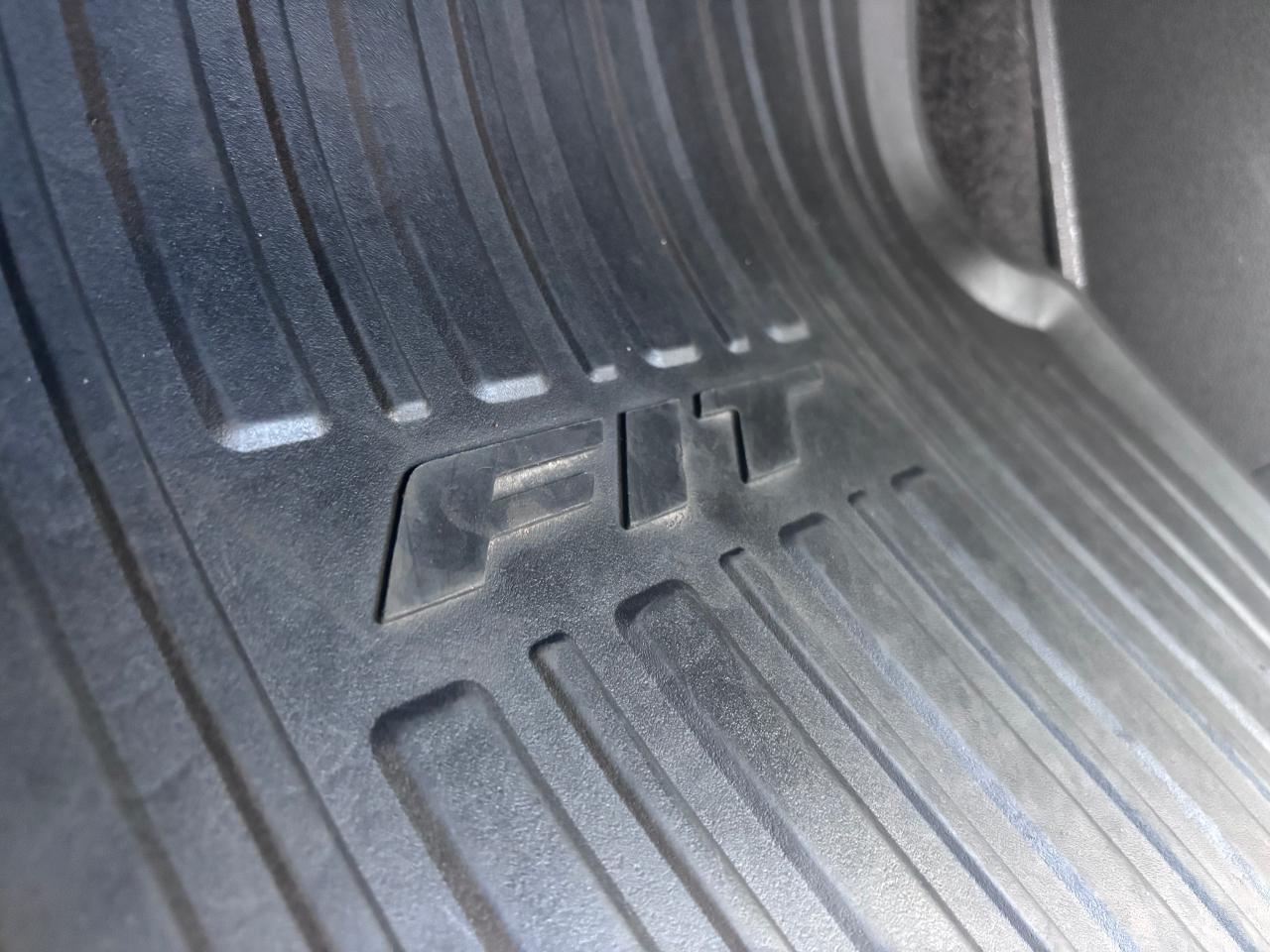 2013 Honda Fit HB Manual Extra Tires! - Photo #22