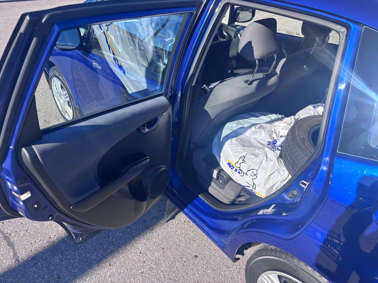 2013 Honda Fit HB Manual Extra Tires! - Photo #12