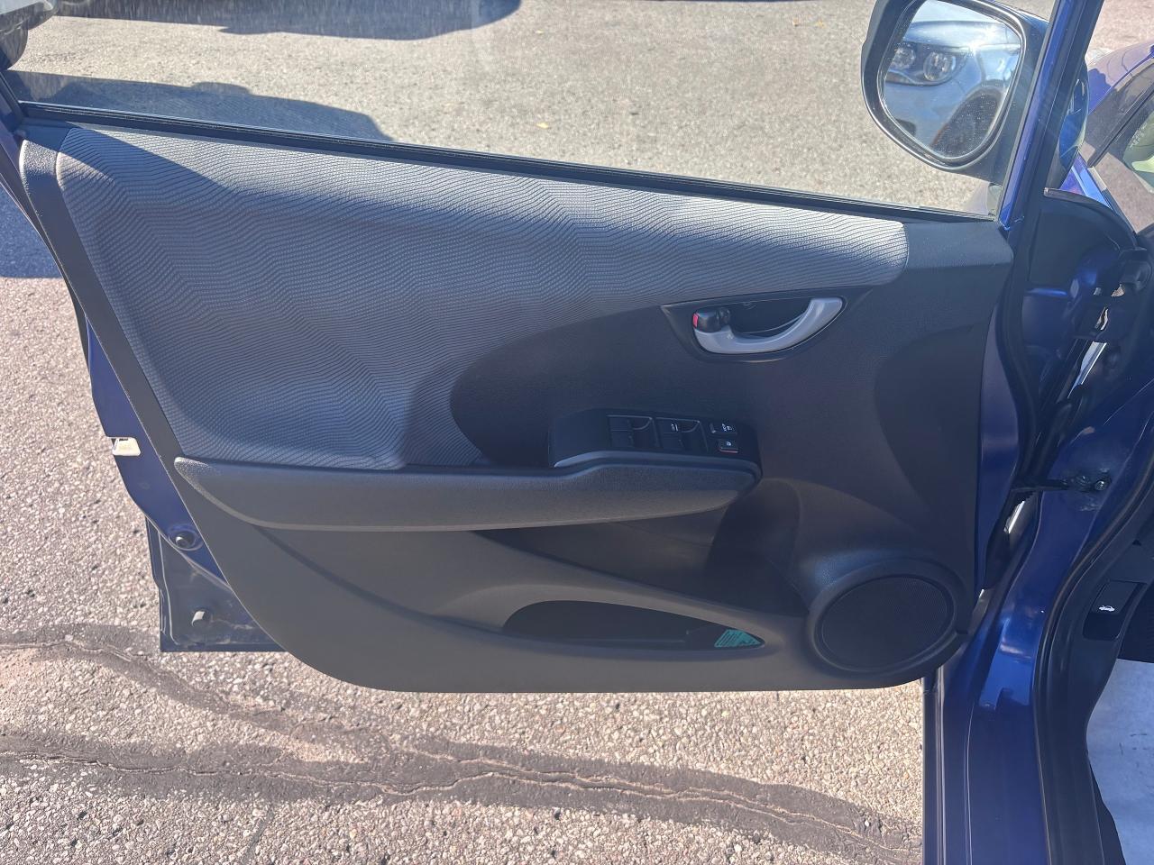 2013 Honda Fit HB Manual Extra Tires! - Photo #14