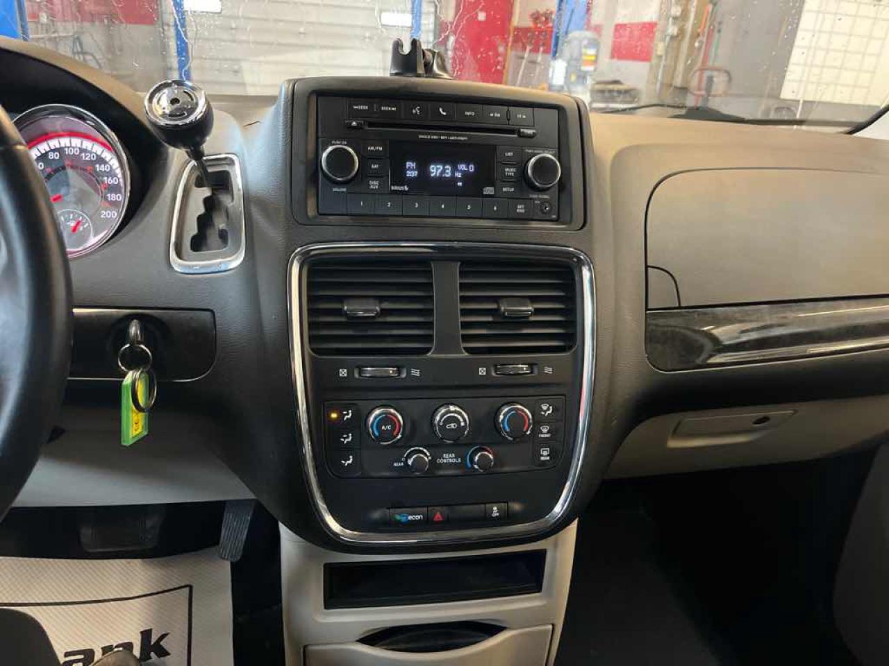 2014 Dodge Grand Caravan SE - Photo #10