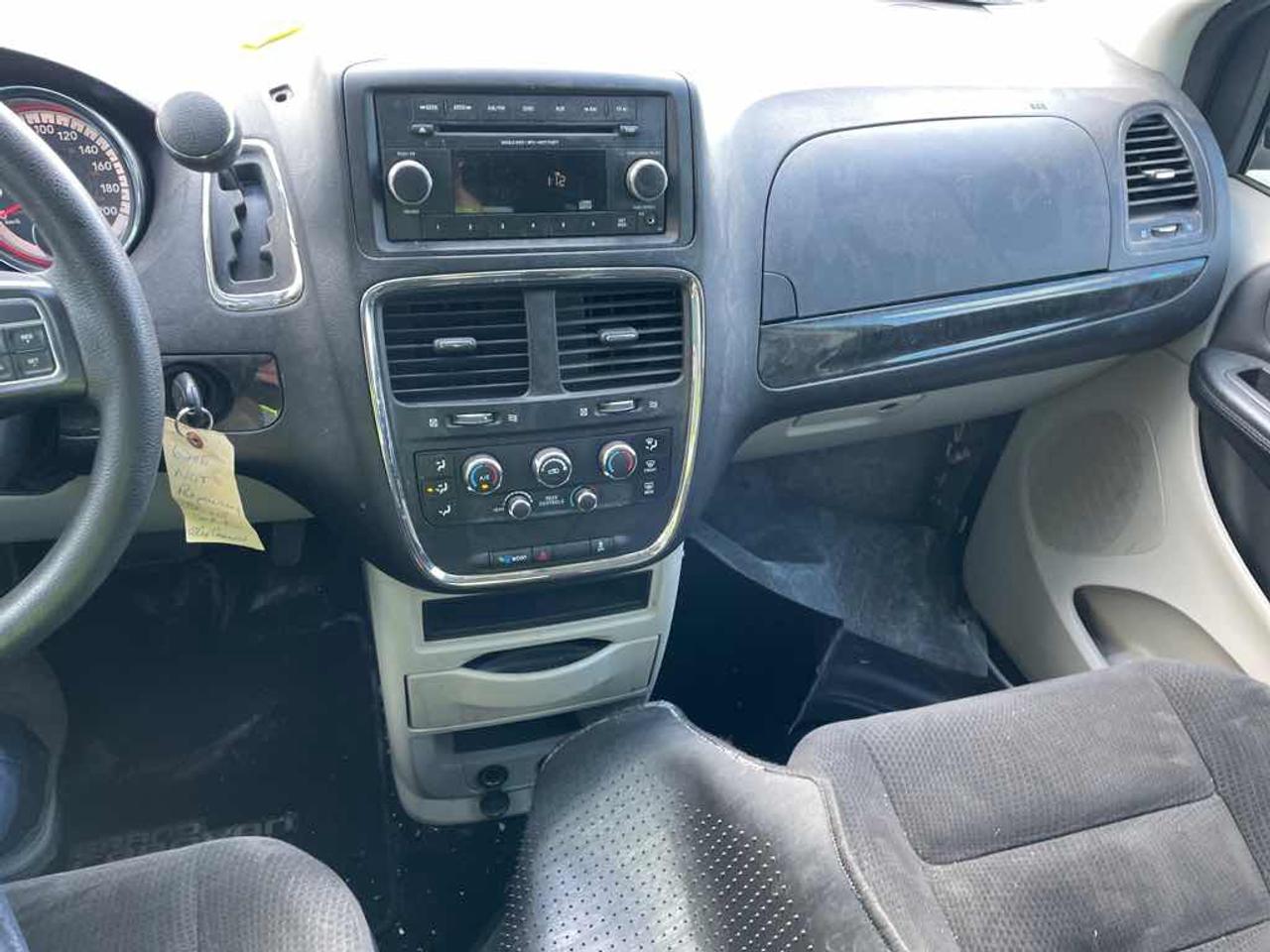 2016 Dodge Grand Caravan SE Photo
