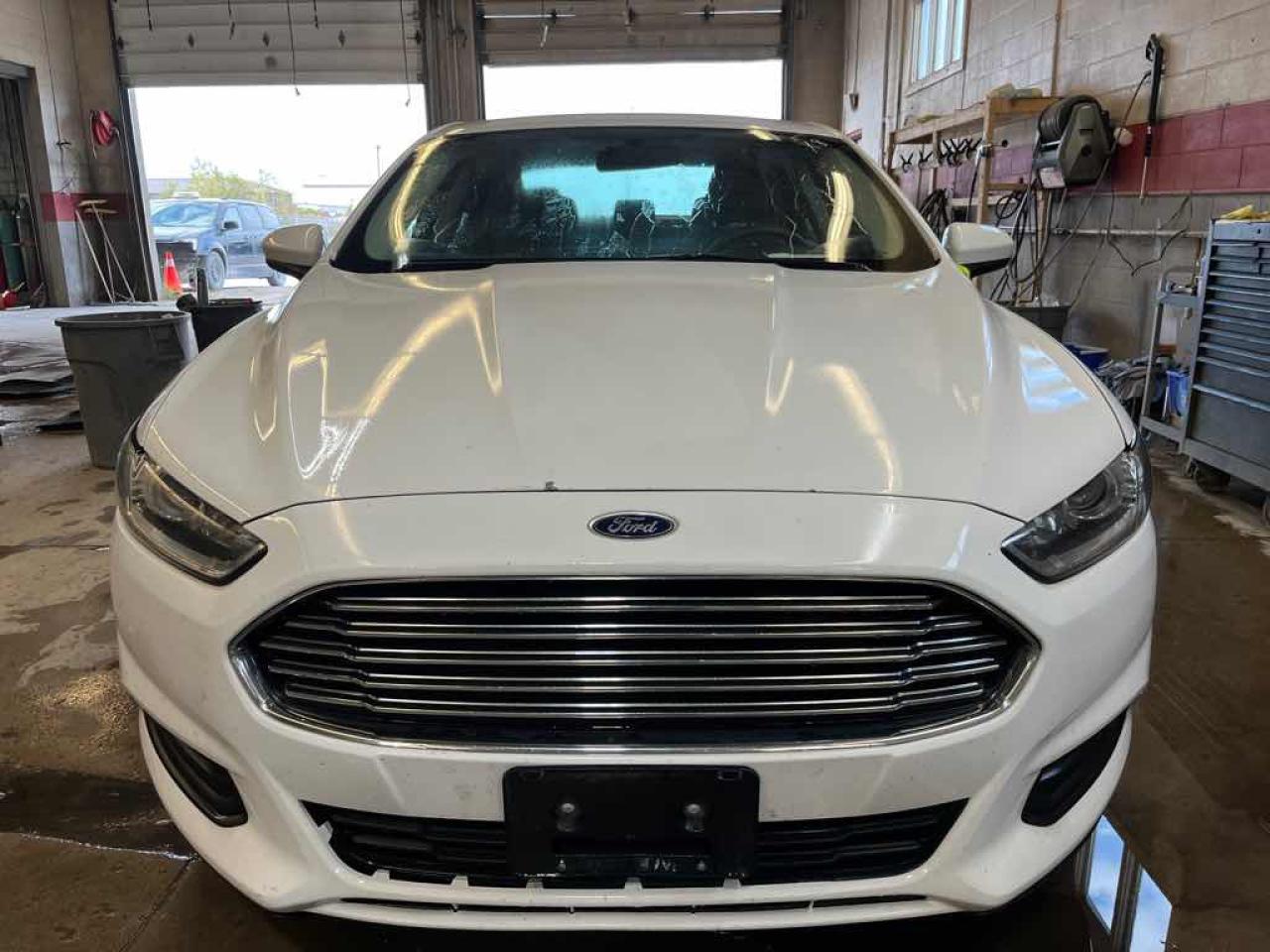 2016 Ford Fusion S Hybrid - Photo #2