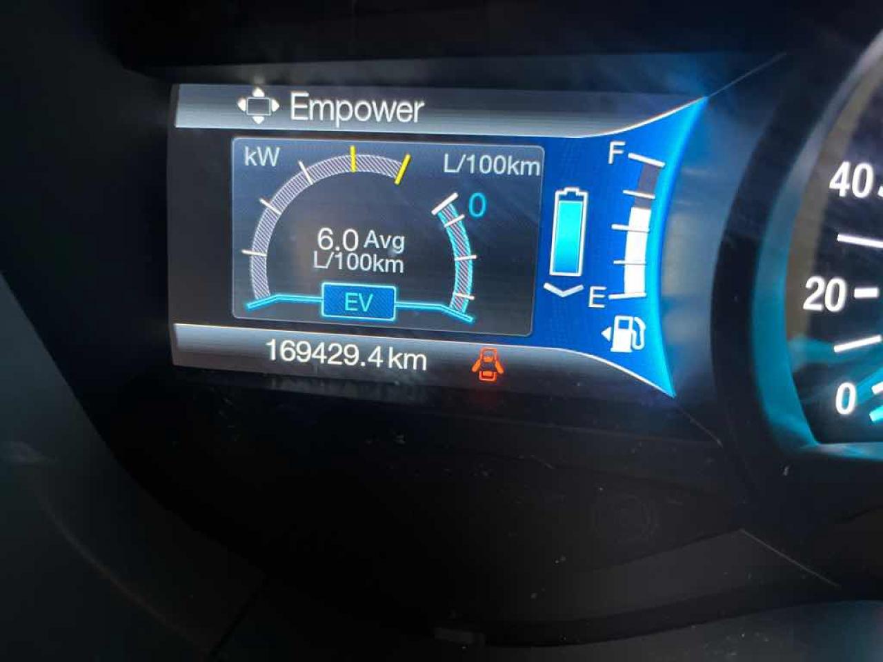 2016 Ford Fusion S Hybrid - Photo #14