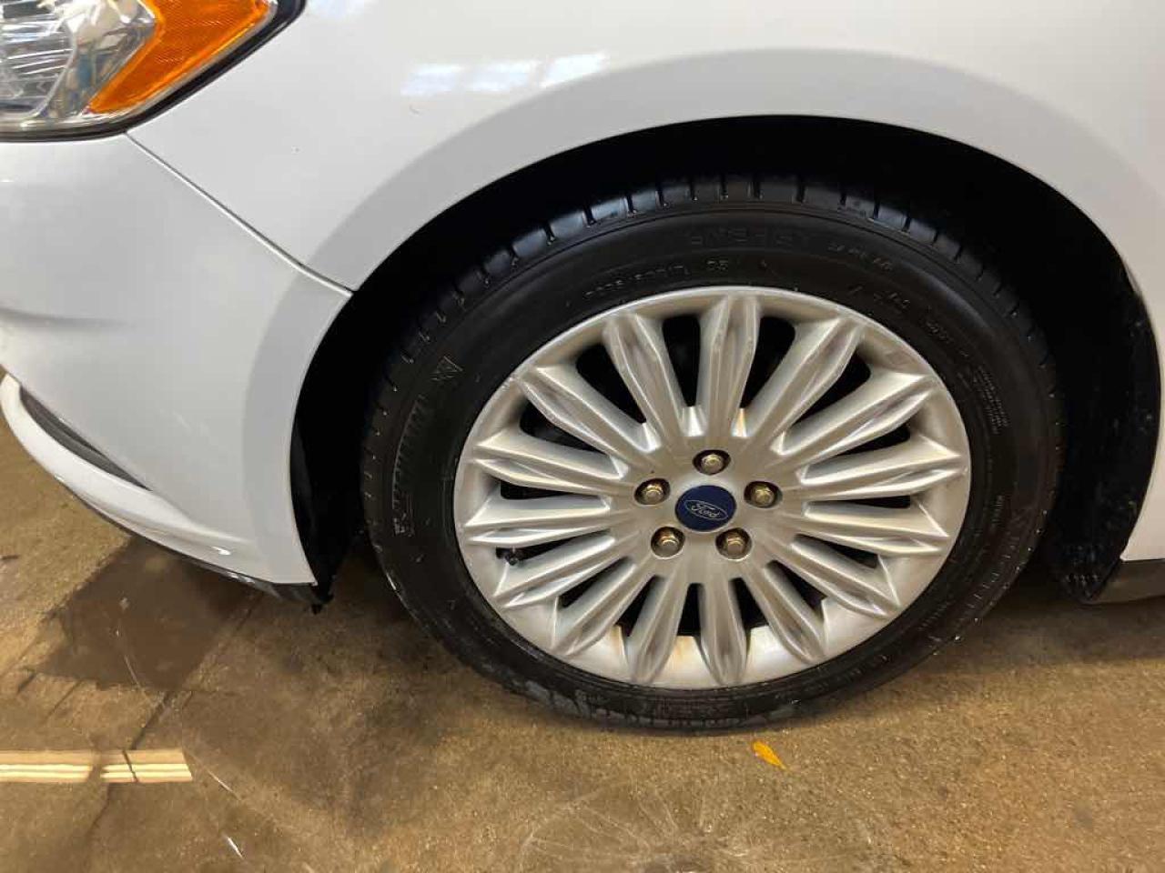 2016 Ford Fusion S Hybrid - Photo #15