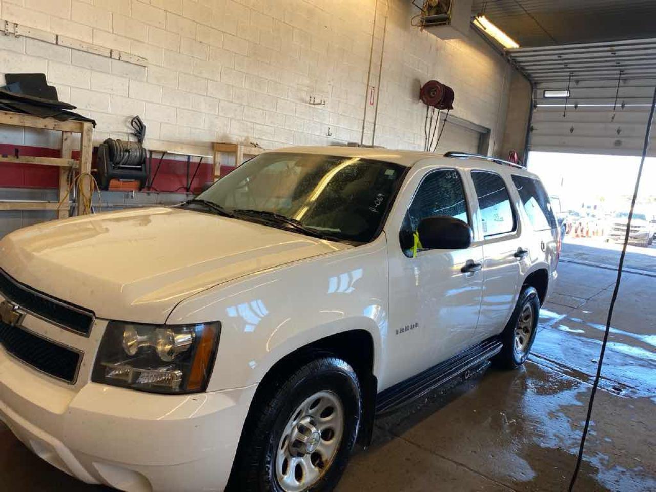 2010 CHEVRO TAHOE C1500 LS - Photo #1