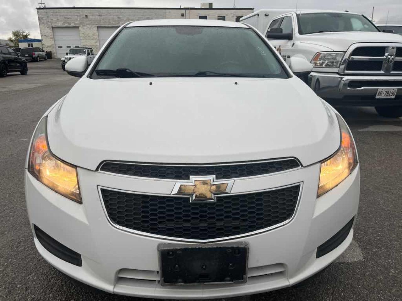 2014 CHEVRO CRUZE LT  - Photo #2