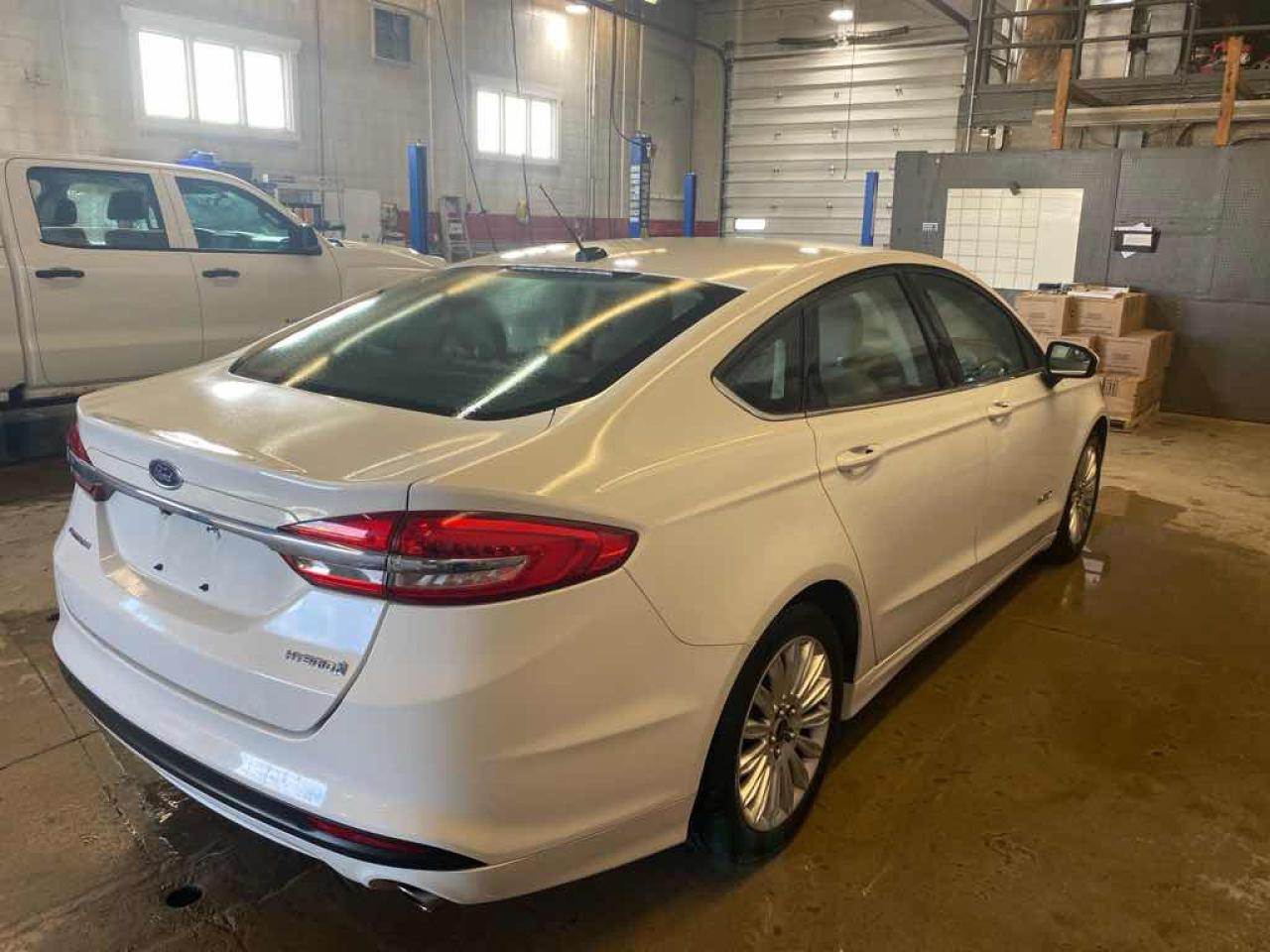 2017 Ford Fusion S Hybrid - Photo #4