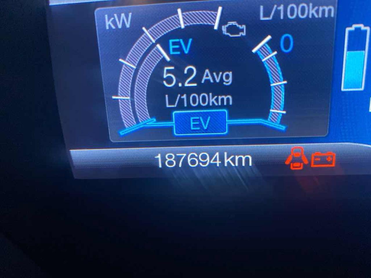 2017 Ford Fusion S Hybrid - Photo #18
