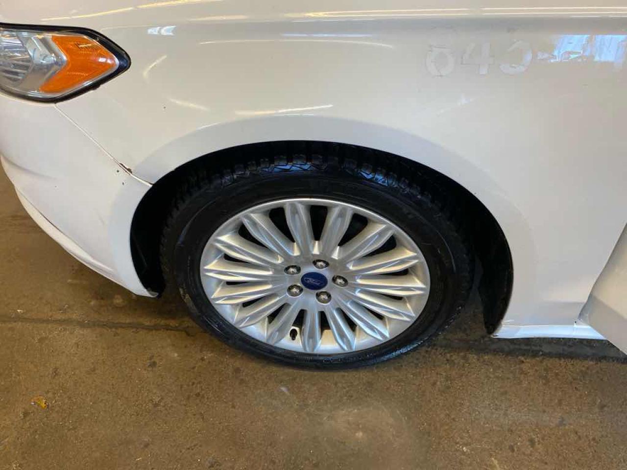 2016 Ford Fusion SE Hybrid - Photo #14