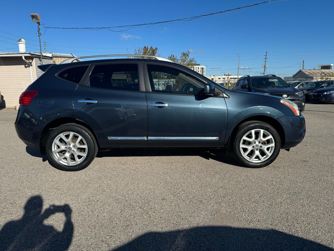 2013 Nissan Rogue SV - Photo #4