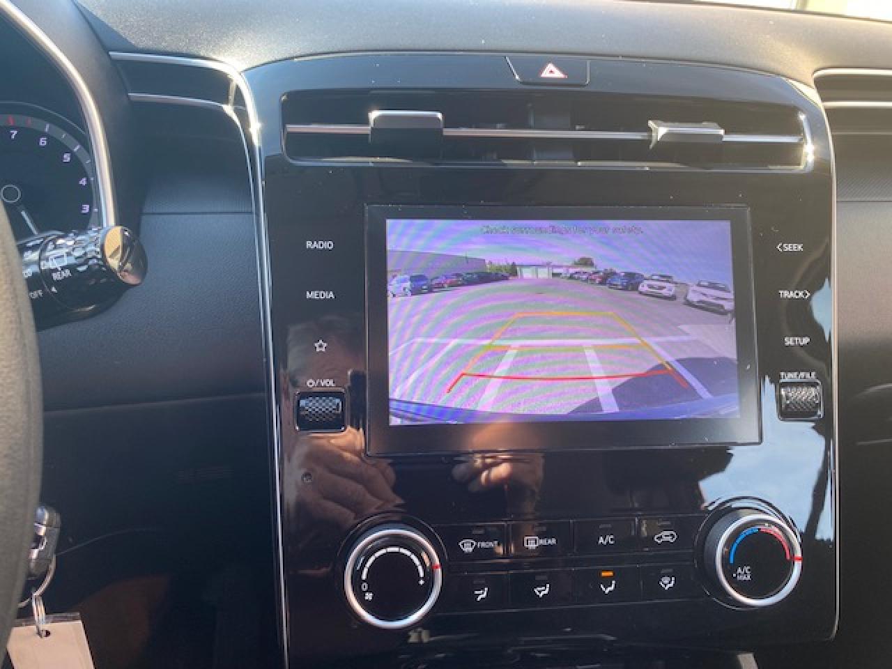 2022 Hyundai Tucson Essential FWD - Photo #11